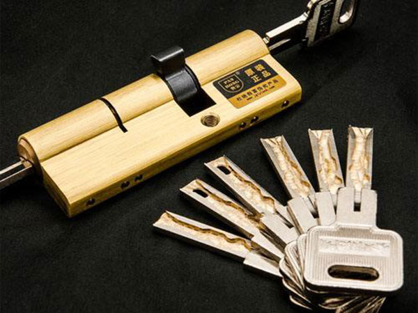 阿拉善開鎖(開鎖公司24小時上門服務)